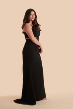 Load image into Gallery viewer, Komi Gown - Onyx
