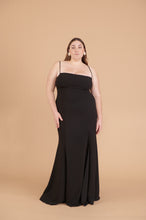 Load image into Gallery viewer, Naomi Gown - Onyx
