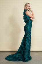 Load image into Gallery viewer, Ivy Gown - Green/Black
